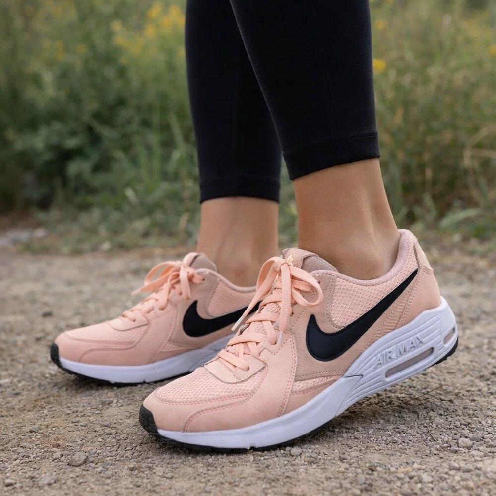Nike Air Max Excee Shoes Women's size 7.5 Coral Running Sneakers CD5432-600